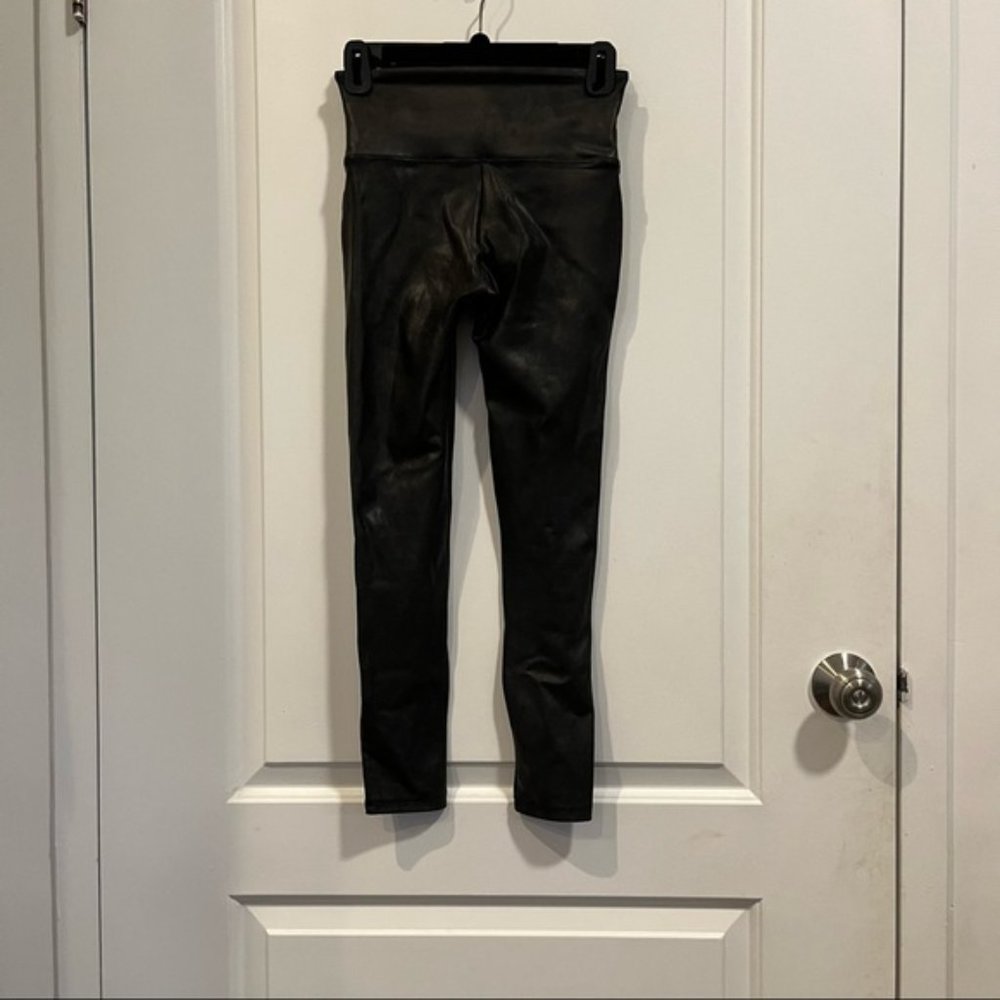 Spanx Velvet Leggings In color Moonshadow - Picture 5 of 5
